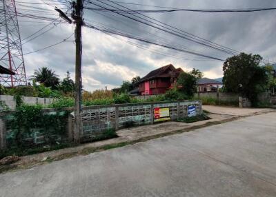992 Sqm. Land listed for ฿ 1,172,000.