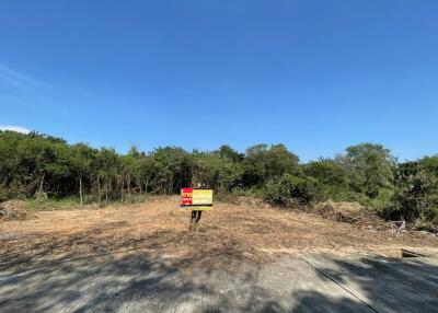 672 Sqm. Land listed for ฿ 1,006,000.