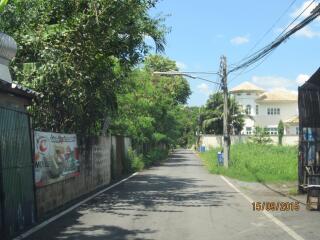 400 Sqm. Land listed for ฿ 998,000.