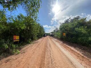 480 Sqm. Land listed for ฿ 882,000.