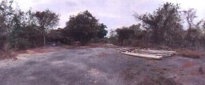 728 Sqm. Land listed for ฿ 860,000.