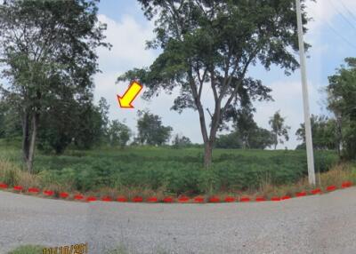 1,528 Sqm. Land listed for ฿ 803,000.