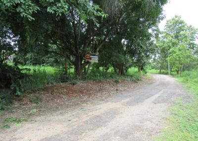 2,884 Sqm. Land listed for ฿ 758,000.