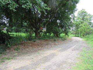 2,884 Sqm. Land listed for ฿ 758,000.