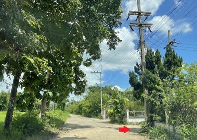 472 Sqm. Land listed for ฿ 707,000.