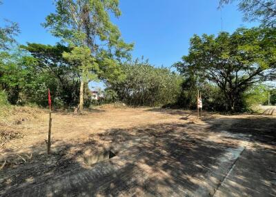 472 Sqm., 1 Bed Land listed for ฿ 707,000.