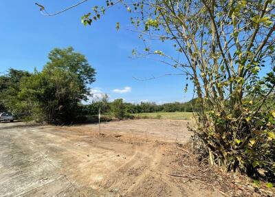 420 Sqm. Land listed for ฿ 629,000.