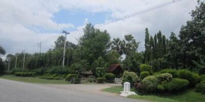 2,352 Sqm. Land listed for ฿ 618,000.