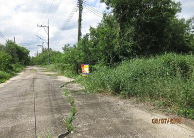 360 Sqm. Land listed for ฿ 567,000.
