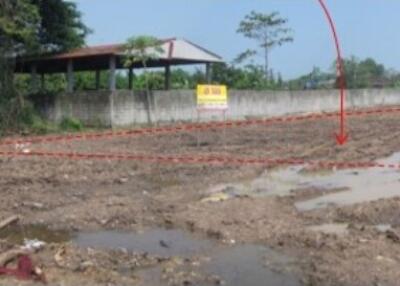 664 Sqm. Land listed for ฿ 523,000.