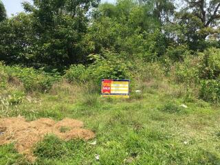 652 Sqm. Land listed for ฿ 514,000.