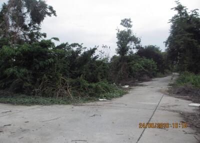 432 Sqm. Land listed for ฿ 510,000.