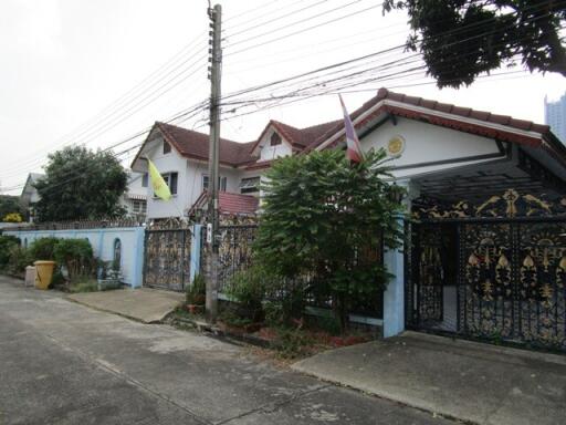 872 Sqm., 1 Bed, 1 Bath House listed for ฿ 12,600,000.