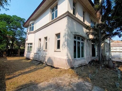 516 Sqm., 3 Beds, 3 Baths House listed for ฿ 10,500,000.