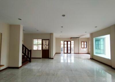 427 Sqm., 1 Bed, 1 Bath House listed for ฿ 10,290,000.