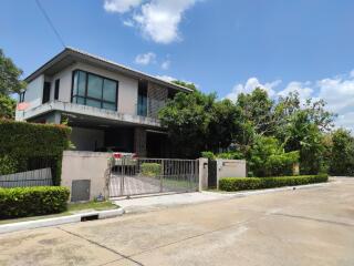 463 Sqm., 1 Bed, 1 Bath House listed for ฿ 9,975,000.