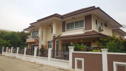 504 Sqm., 1 Bed, 1 Bath House listed for ฿ 9,555,000.