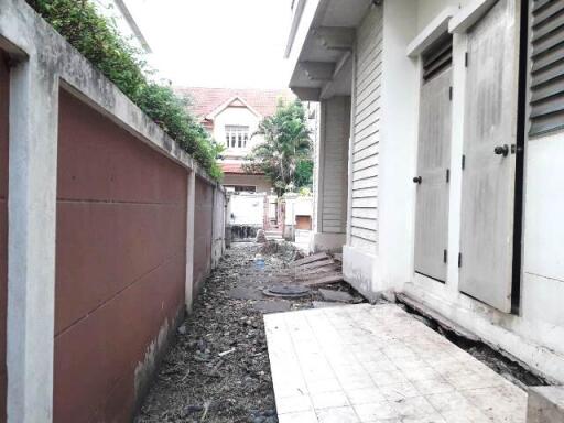 600 Sqm., 1 Bed, 1 Bath House listed for ฿ 7,600,000.