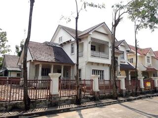600 Sqm., 1 Bed, 1 Bath House listed for ฿ 7,600,000.