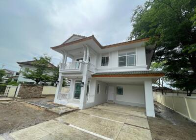 497 Sqm., 4 Beds, 3 Baths House listed for ฿ 9,345,000.