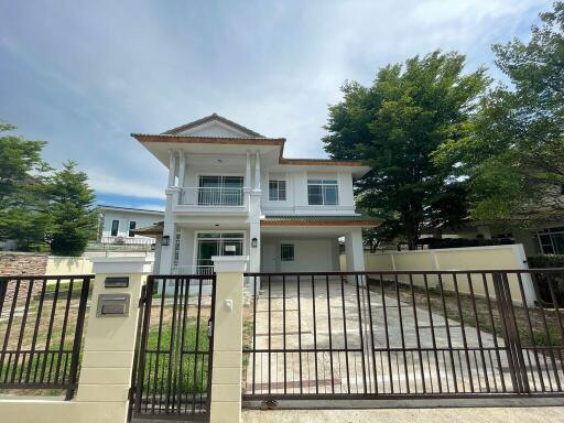 497 Sqm., 4 Beds, 3 Baths House listed for ฿ 9,345,000.