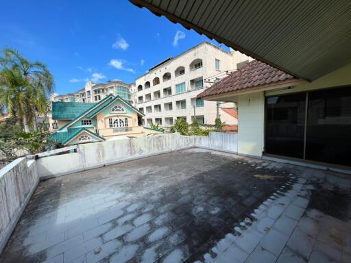 476 Sqm., 1 Bed, 1 Bath House listed for ฿ 9,240,000.