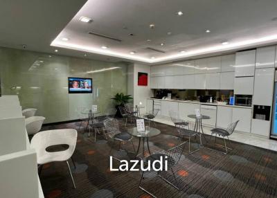 Small serviced office in absolute premium location