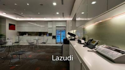 Small serviced office in absolute premium location