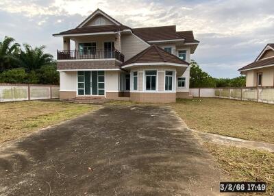 718 Sqm., 4 Beds, 3 Baths House listed for ฿ 7,000,000.