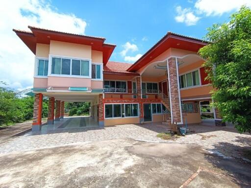 1,989 Sqm., 1 Bed, 1 Bath House listed for ฿ 7,950,000.