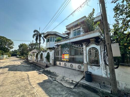 464 Sqm., 1 Bed, 1 Bath House listed for ฿ 7,560,000.