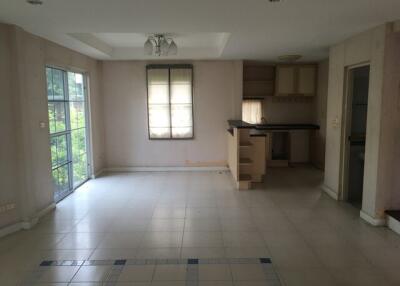 556 Sqm., 3 Beds, 2 Baths House listed for ฿ 7,560,000.