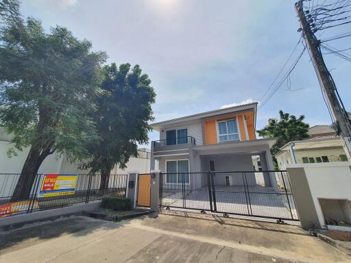 225 Sqm., 3 Beds, 3 Baths House listed for ฿ 6,500,000.