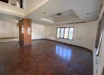 1,032 Sqm., 1 Bed, 1 Bath House listed for ฿ 7,458,000.