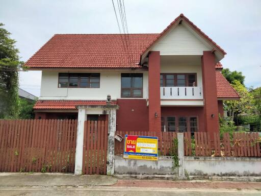 640 Sqm., 5 Beds, 3 Baths House listed for ฿ 7,350,000.