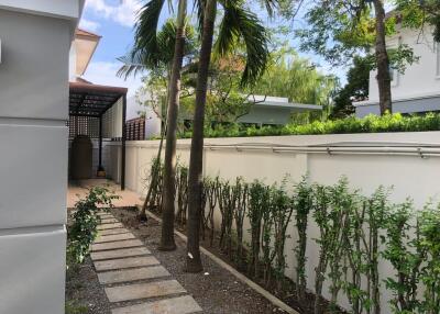 720 Sqm., 3 Beds, 3 Baths House listed for ฿ 7,140,000.