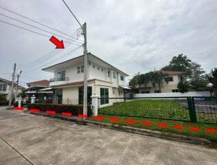 565 Sqm., 4 Beds, 3 Baths House listed for ฿ 7,035,000.