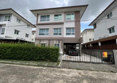 202 Sqm., 1 Bed, 1 Bath House listed for ฿ 6,930,000.