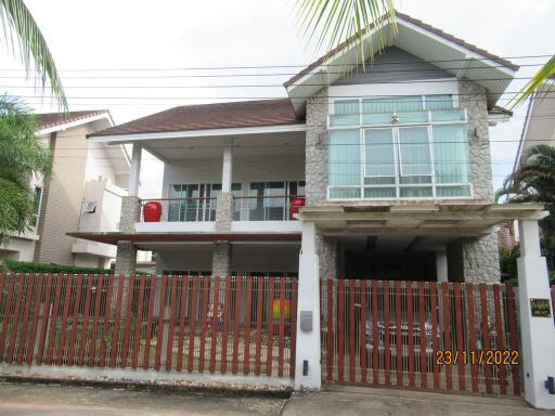 315 Sqm., 3 Beds, 3 Baths House listed for ฿ 6,825,000.