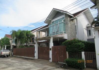 315 Sqm., 3 Beds, 3 Baths House listed for ฿ 6,825,000.