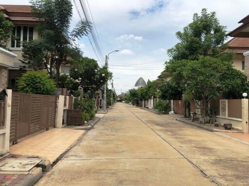 242 Sqm., 3 Beds, 3 Baths House listed for ฿ 6,720,000.