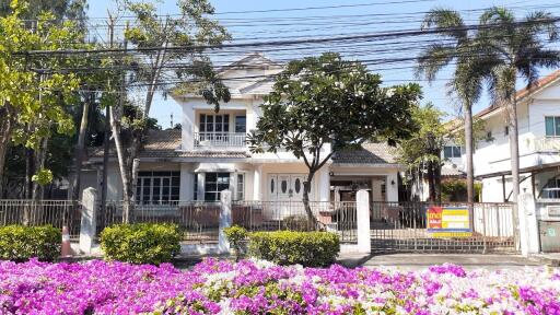 552 Sqm., 3 Beds, 2 Baths House listed for ฿ 4,650,000.