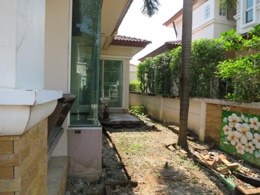 252 Sqm., 3 Beds, 3 Baths House listed for ฿ 6,405,000.