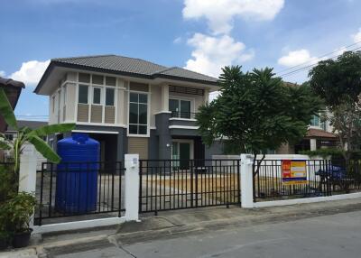 322 Sqm., 3 Beds, 2 Baths House listed for ฿ 5,200,000.