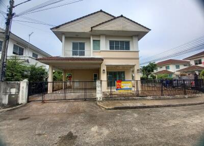 246 Sqm., 3 Beds, 3 Baths House listed for ฿ 6,300,000.