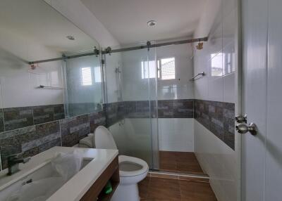 283 Sqm., 1 Bed, 1 Bath House listed for ฿ 6,195,000.