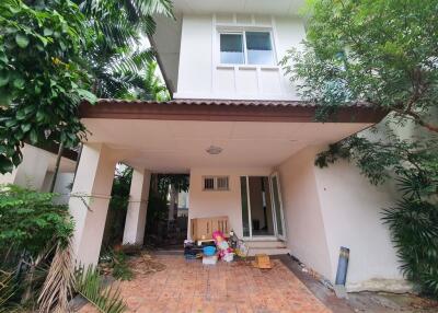 228 Sqm., 1 Bed, 1 Bath House listed for ฿ 6,195,000.