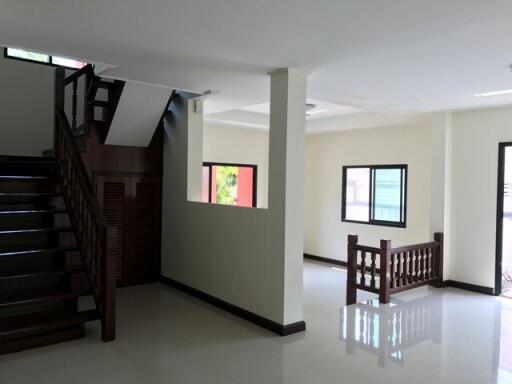 404 Sqm., 3 Beds, 1 Bath House listed for ฿ 4,800,000.