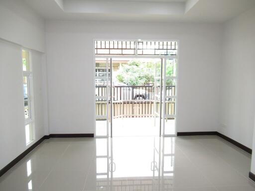262 Sqm., 2 Beds, 1 Bath House listed for ฿ 5,985,000.