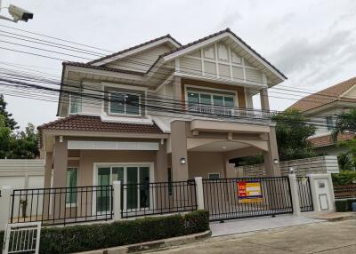221 Sqm., 3 Beds, 3 Baths House listed for ฿ 5,880,000.
